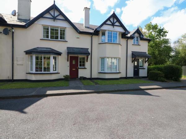 No 4 Lansdowne Village, Book Feriehus Kenmare 