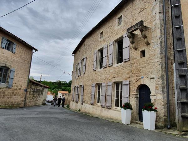 Maison Fossemagne, Book Bed and Breakfast Melle 