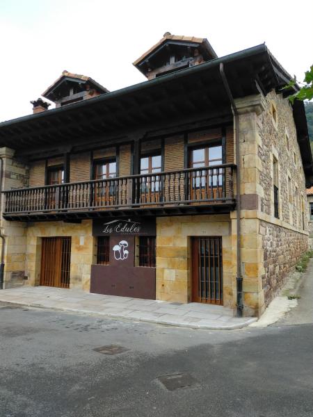Apartamentos Los Edules, Book Lejlighedshotel Treceño hoteller med pool, Swimmingpool