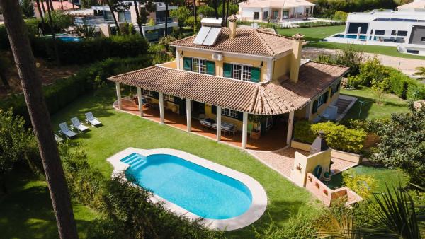 Family Friendly Villa Aroeira Golf, Book Villa Aroeira Prata Coast