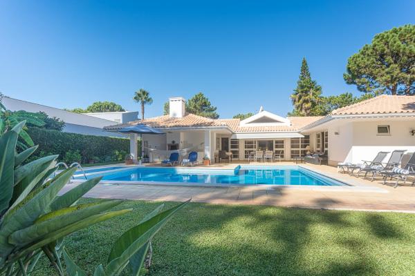 Villa Niki, Book Villa Alentejo hoteller med parkering, Parkering