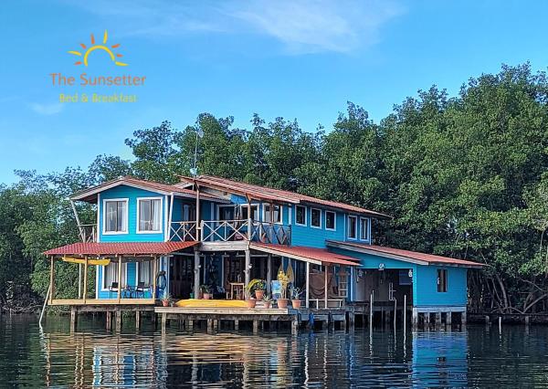 The Sunsetter Bed & Breakfast, Book Bed and Breakfast Bocas del Toro Isla Colon