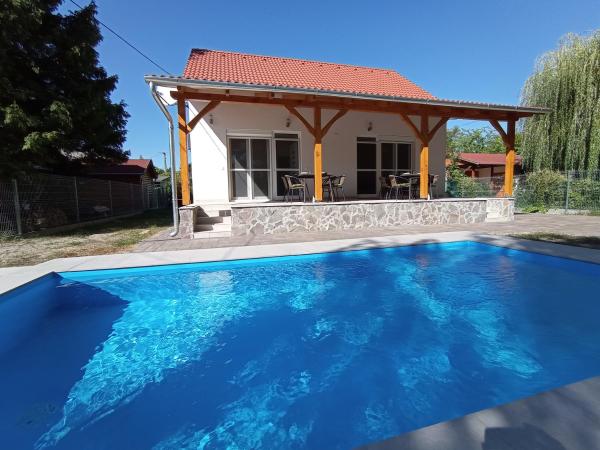 Relax Apartment, Book Lejlighed Hoteller i Somogy med pool, Swimmingpool