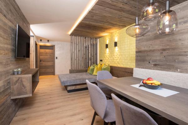 Stocker´s Wohlfühlapartments, Book Lejlighed Hoteller i Tyrol med parkering, Parkering