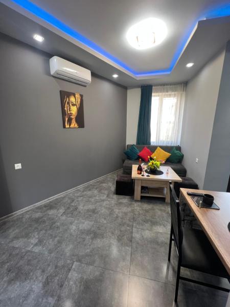 COMFORTABLE APARTMENT КОМФОРТНЫЕ АПАРТАМЕНТЫ Self Check In, Book Lejlighed Shengavit Jerevan