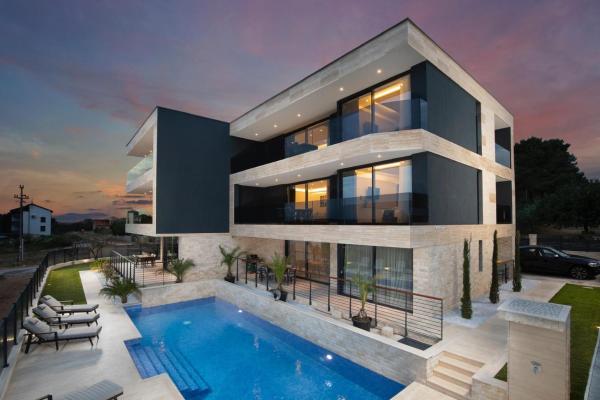 Boutique Apartments Kristo, Book Lejlighed Hoteller i Pula Riviera med pool, Swimmingpool