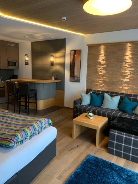 Haus Alt St. Anton, Book Lejlighed Hoteller i Tyrol med parkering, Parkering