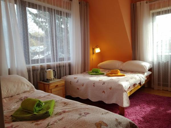 Domek nad Młynówką, Book Hotel Lillepolen hoteller med parkering, Parkering