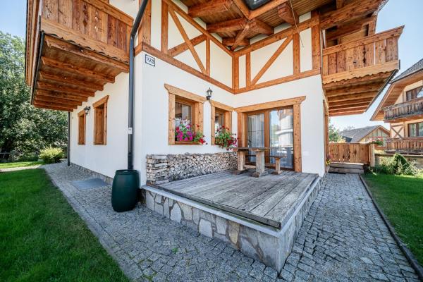 Tatrachalet Lomnica Rent, Book Chalet Hoteller i Prešovský kraj med parkering, Parkering