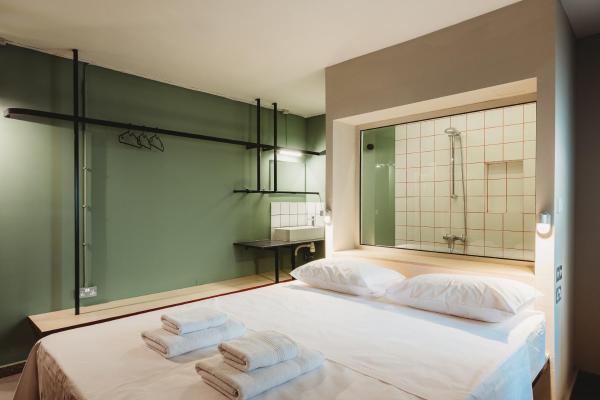 eins rooms - city center, Book Lejlighed Limassol Limassol