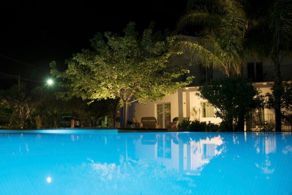 DELPOSTO Marina di Ragusa, Book Lejlighed Sicilien hoteller med parkering, Parkering