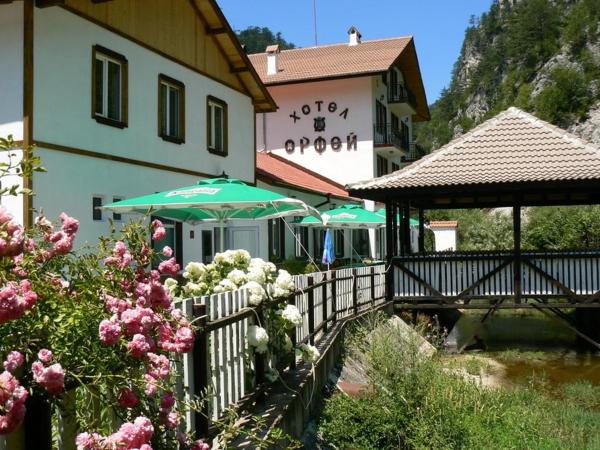 Семеен хотел Орфей, Book Hotel Teshel 