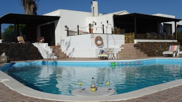 Villa Canto, Book Villa Tias 