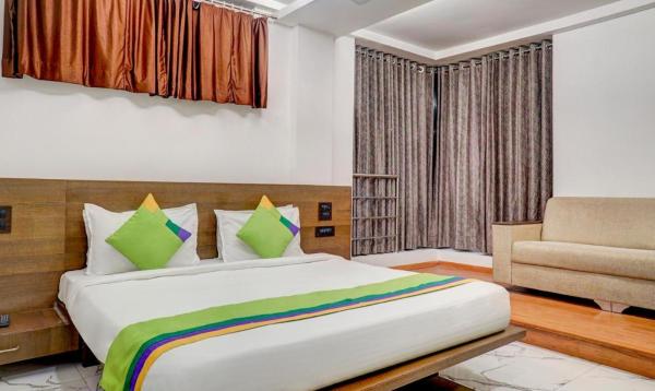 Hotel Shivas, Kolhapur