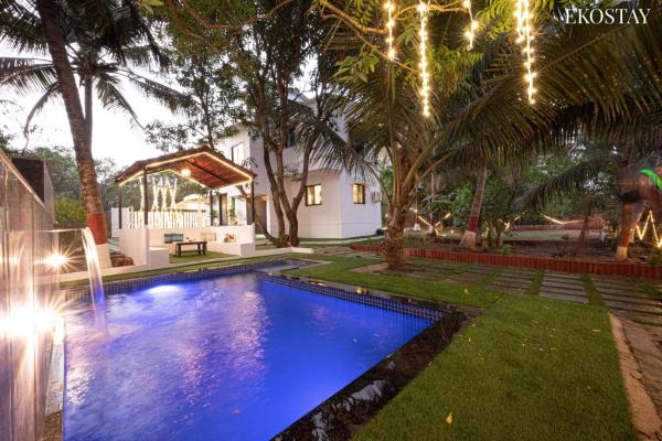 EKOSTAY - Casa Paradiso, Book Villa Hoteller i New Delhi med pool, Swimmingpool