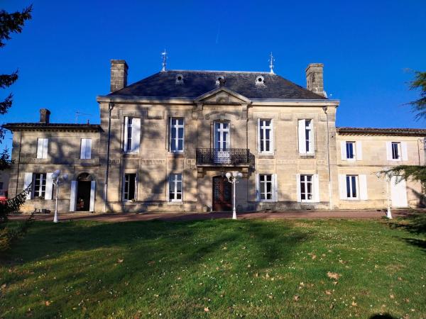 Château Bégot, Book Landsted Lansac 