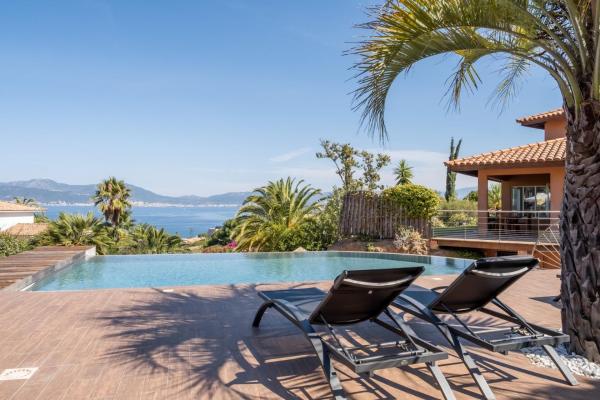 Caonia - Pool with sea view Beach - by TGB, Book Villa Sommerhuse i Korsika, Hytte