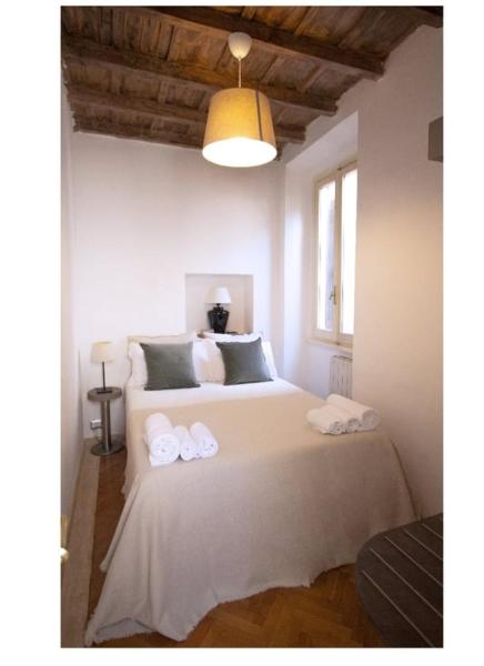 Lovely Apartments in City Centre "Third floor, without elevator", Book Lejlighed Spagna Rom