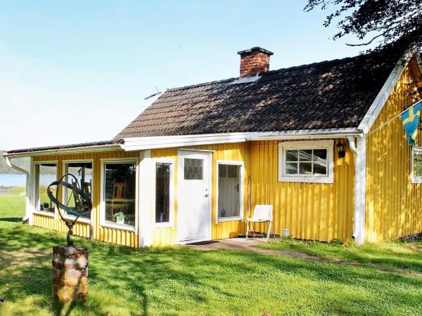 4 person holiday home in LERDALA-By Traum, Book Feriehus  