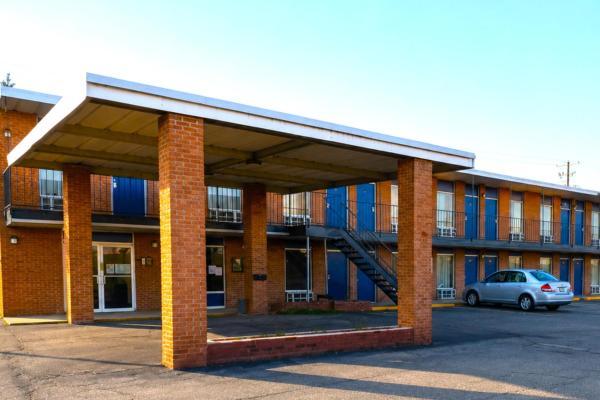 Express Inn New Albany I 22, Book Hotel Hoteller i New Albany med parkering, Parkering