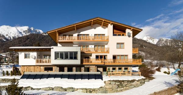 Haus Bstieler, Book Lejlighed Hoteller i Tyrol med parkering, Parkering