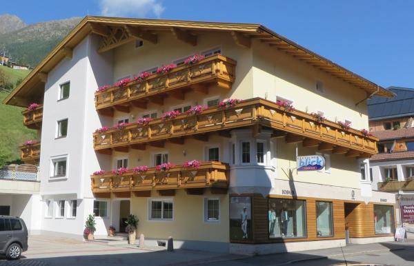 Apart Gletscherblick, Book Hotel Hoteller i Tyrol med parkering, Parkering