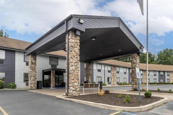 Holiday Inn Express Fremont Angola Area, Book Hotel Fremont Indiana