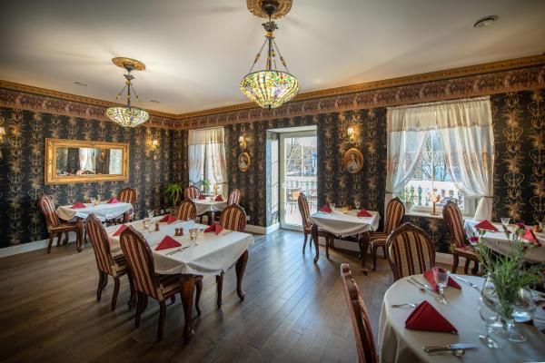 Rezydencja Grawert, Book Lejlighedshotel Lower Silesia hoteller med parkering, Parkering