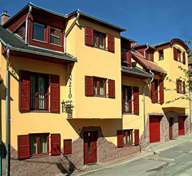Decsi Panzio, Book Pension Esztergom 