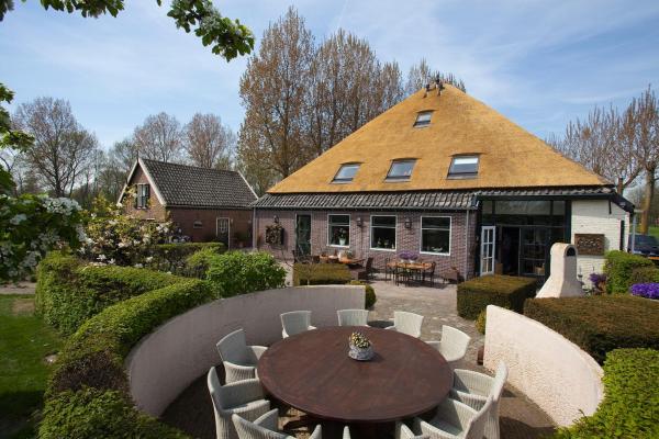 Shepherds House B&B, Book Bed and Breakfast Hoteller i Rotterdam med parkering, Parkering
