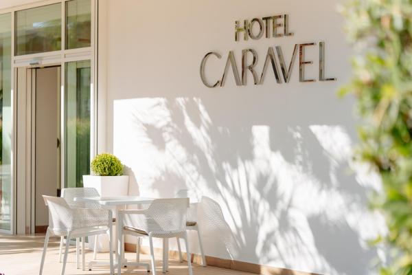 Hotel Caravel, Book  Vasto Rom