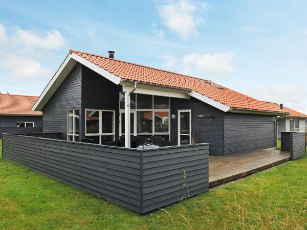 5 star holiday home in Ulfborg, Book Feriehus Villaer i Midtjylland, Villa