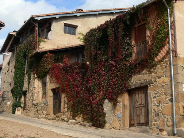 Casas Rurales Casas en Batuecas, Book Landsted Hoteller i Castile and Leon med pool, Swimmingpool