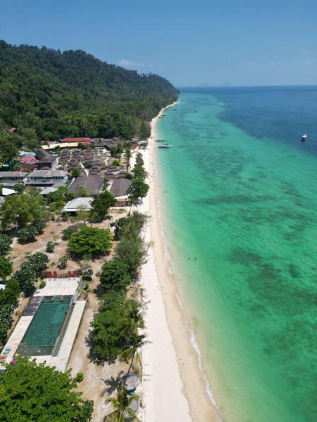 Thanya Beach Resort, Book Ferieresort Koh Ngai Trang
