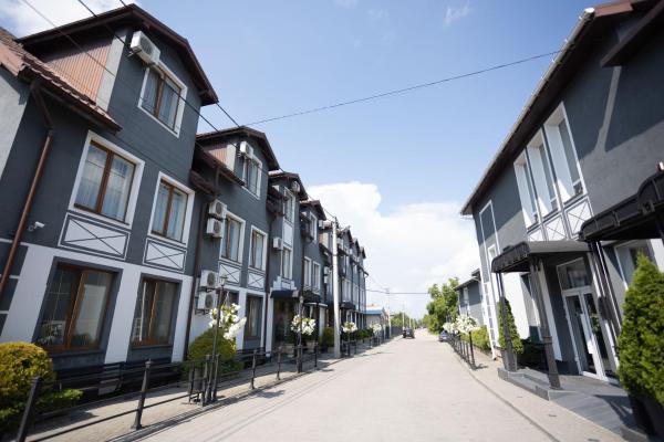 Hotel Styl, Book Hotel 3-stjernede hoteller i Zhovkva, 3*
