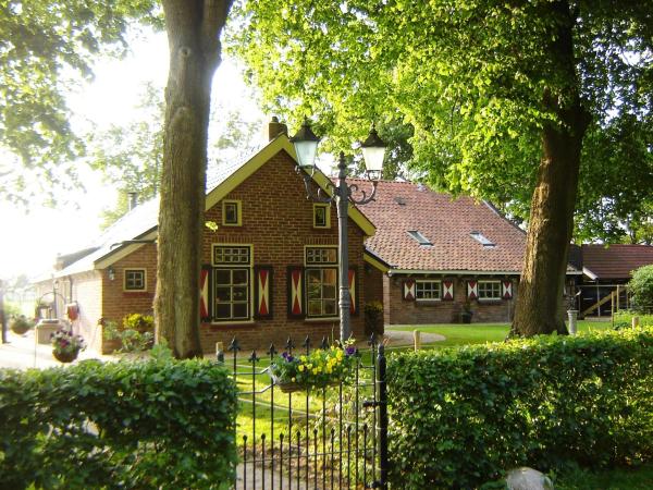 Bed en Breakfast De Boksloot, Book Bed and Breakfast Ravenswoud Frisland