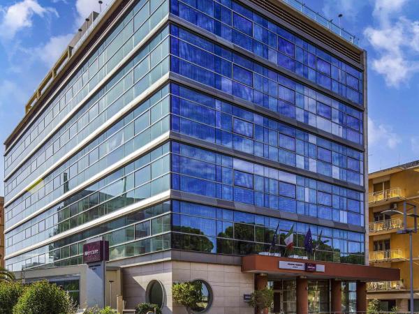 Hotel Mercure Siracusa, Book  Coast Region hoteller med parkering, Parkering