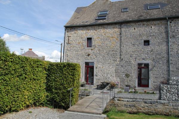 Le Grenier de la Floye - Gîte Coquelicot, Book Feriehus Hoteller i Ardennes Belge med pool, Swimmingpool