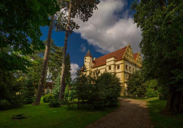Zamek w Czernej, Book Bed and Breakfast Bytom Odrzanski 