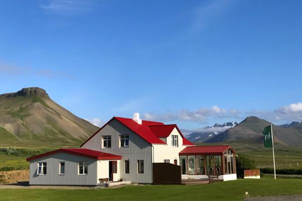 Sudur-Bár Guesthouse, Book Landbrugsophold Hoteller i West Iceland med parkering, Parkering