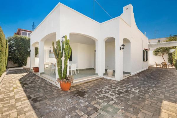 Villa Bella Giulia by BarbarHouse, Book Feriehus Campomarino Sommerhuse, Hytte