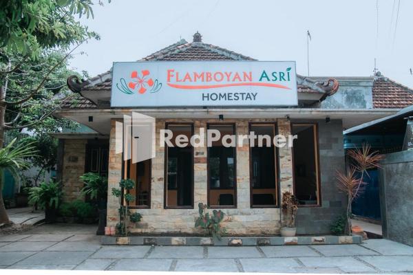 Flamboyan Asri Syariah Mitra RedDoorz near Kampung Inggris Pare, Book Hotel Pare East Java