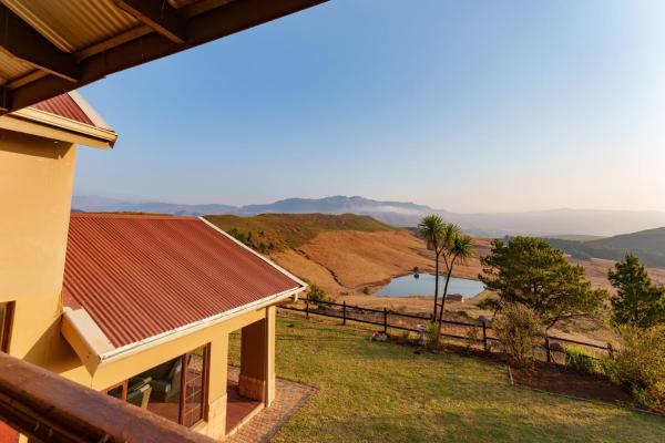 Drakensberg Luxury Accommodation - Misty Ridge, Book Feriehus Himeville East Griqualand