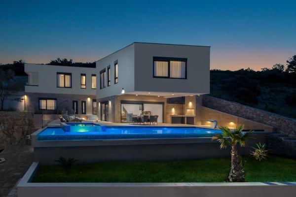 Luxury Villa Gold Pearl with Pool, Book Villa SPA-hoteller i Split-Dalmatia County, SPA