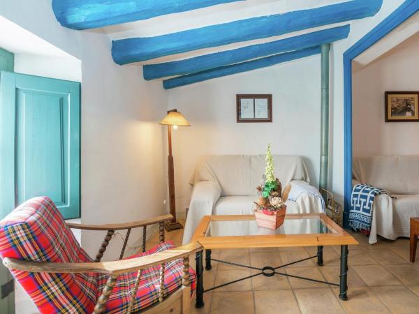 Cottage in Pacs Near St Marti Sarroca Castle, Book Feriehus Pacs del Penedes L'Alt Penedès