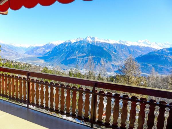 Apartment Marigny Andolla Crans Montana, Book Lejlighed Hoteller i Wallis med parkering, Parkering