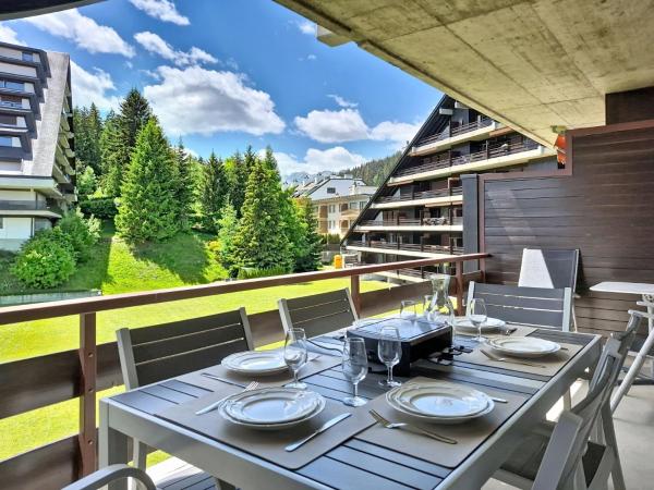 Apartment Victoria III Crans Montana, Book Lejlighed Hoteller i Wallis med parkering, Parkering