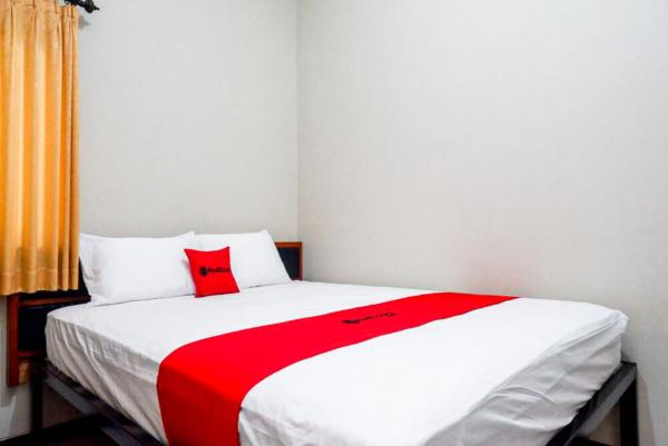 RedDoorz near Kampus UMP Purwokerto 2