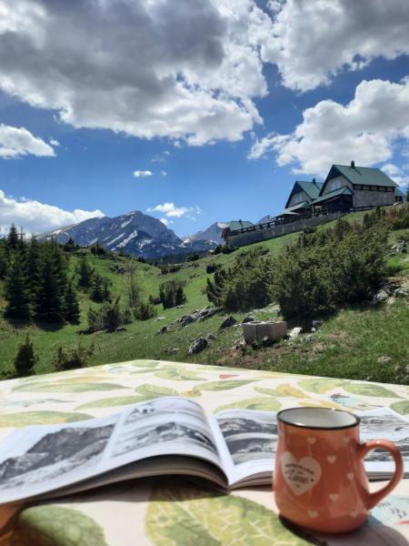 Apartmani 1490, Book Lejlighed Podgorica County hoteller med parkering, Parkering