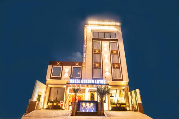 Hotel Golden Lotus, Book Hotel Punjab hoteller med pool, Swimmingpool